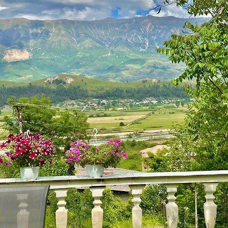 Braho Apartment Gjirokaster